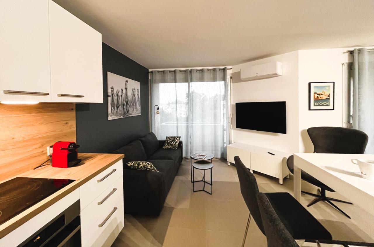 Confortable Appartement Pres D'Avignon Le Pontet  Extérieur photo